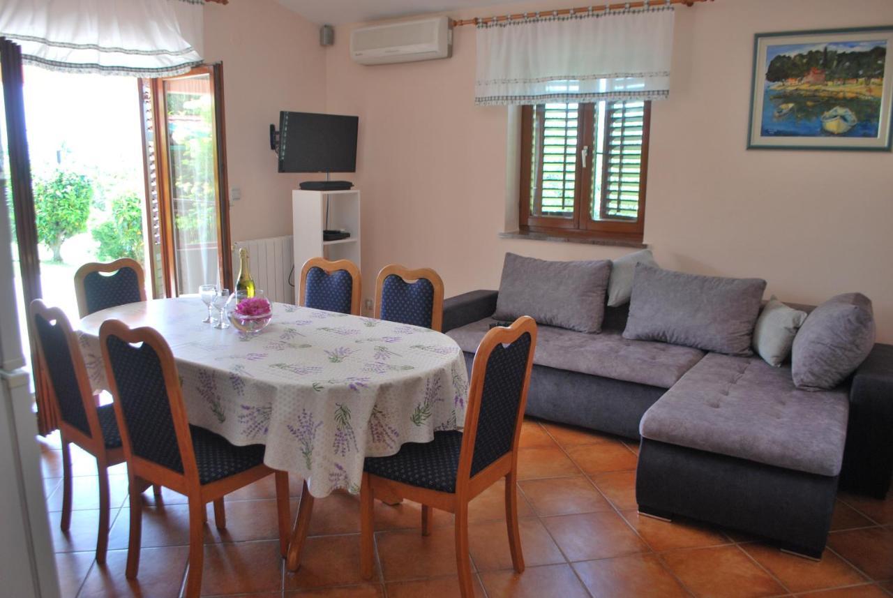 Villa Dorina Barban Exterior foto