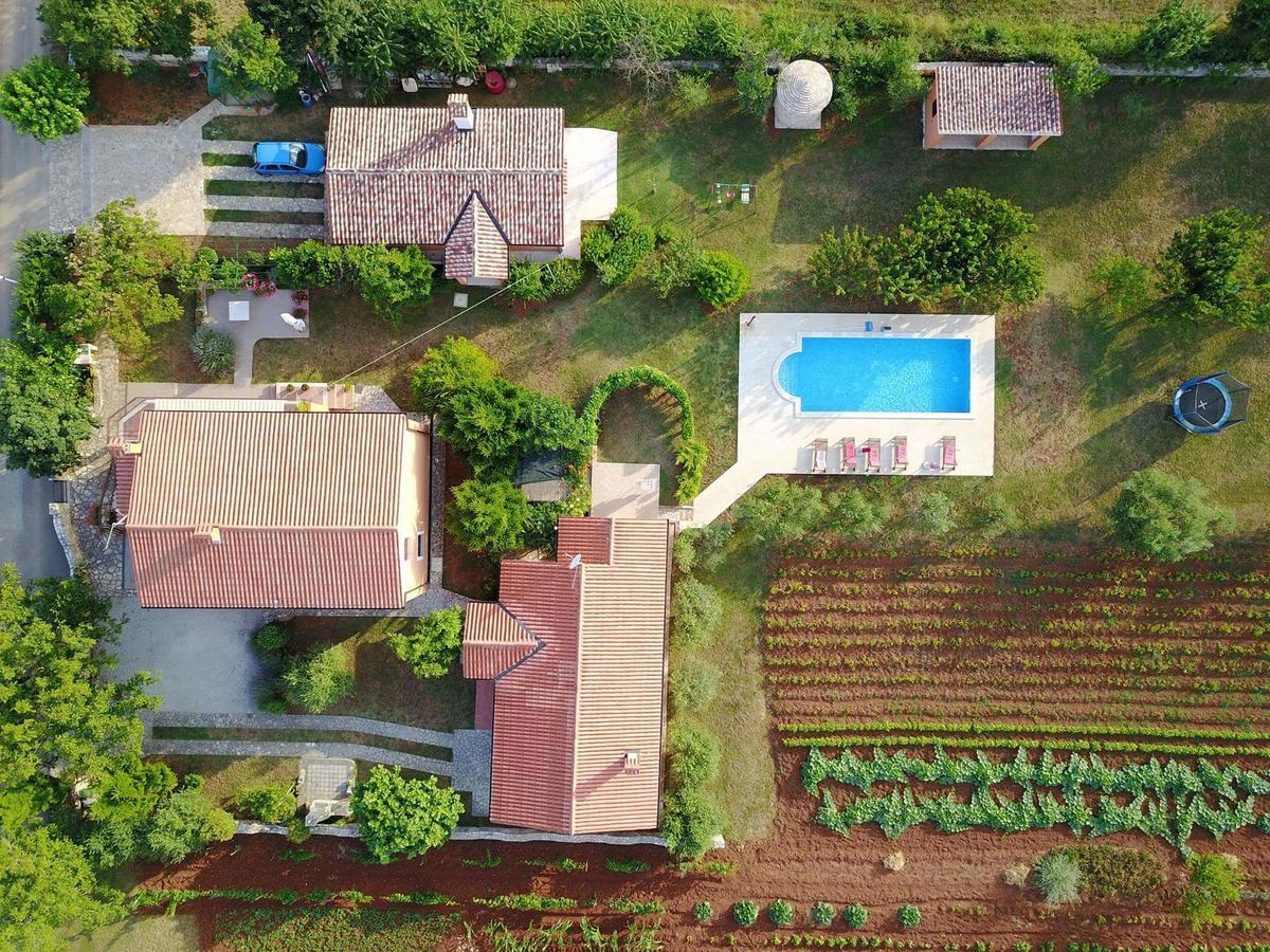 Villa Dorina Barban Exterior foto